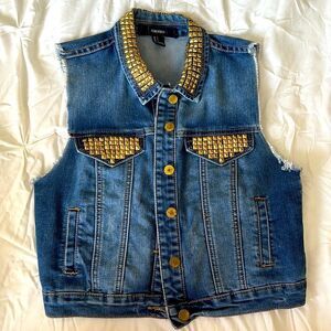 VINTAGE FOREVER21 DENIM STUDDED CROPPED VEST